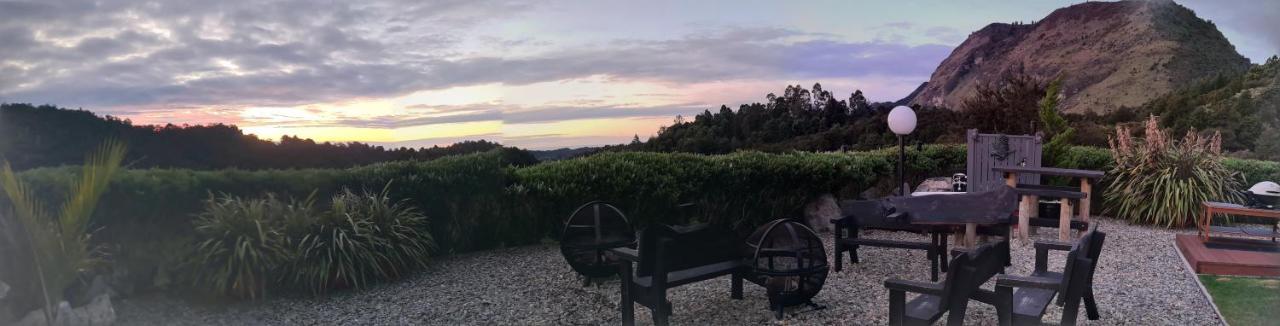 Rocky Ridge Cottage 塔卡卡 外观 照片