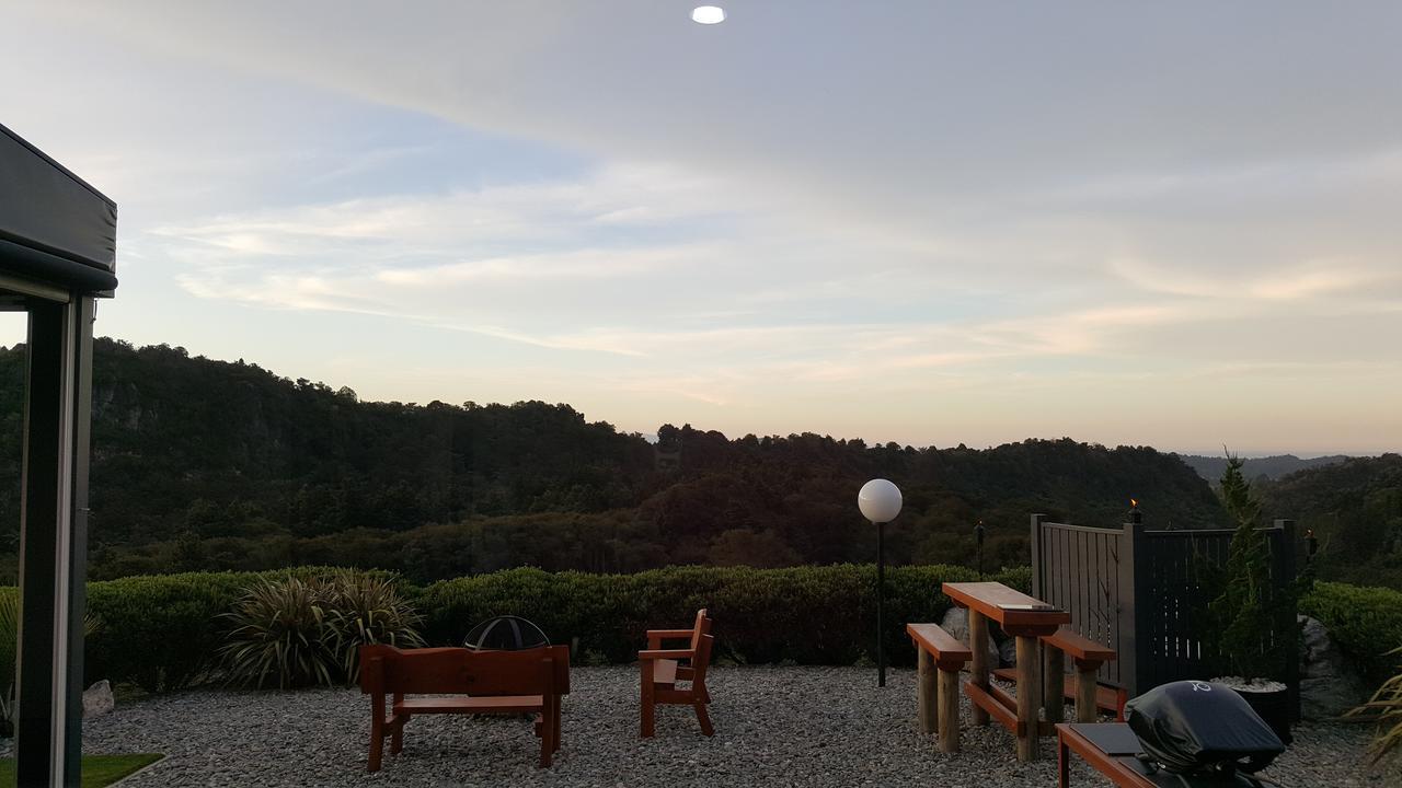 Rocky Ridge Cottage 塔卡卡 外观 照片